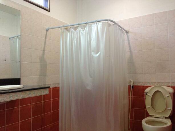 Imagen general del Hotel Chaisuk Bungalow. Foto 50