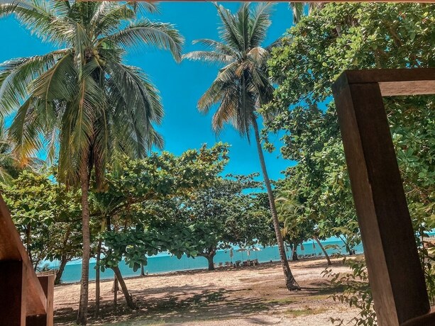 Imagen de la habitación del Hotel Chaithalay Khanom Resort. Foto 16