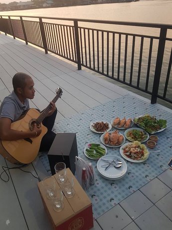 Imagen de la habitación del Hotel Chaiyai River Front. Foto 9