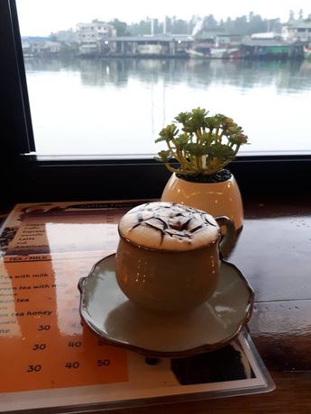 Imagen del bar/restaurante del Hotel Chaiyai River Front. Foto 6