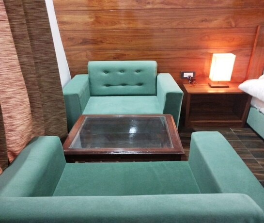 Imagen de la habitación del Hotel Chakrata Inn Resort. Foto 18