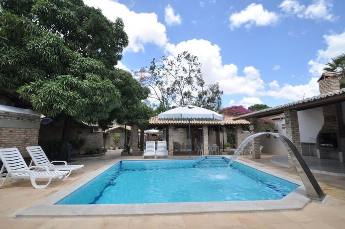Imagen de la piscina del Hotel Chale Executivo Apart. Foto 13