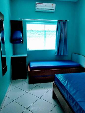 Imagen de la habitación del Hotel Chal&eacute;s C&eacute;u e Mar. Foto 17