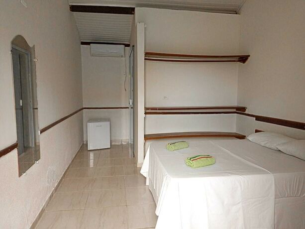 Imagen general del Hotel Chalés Suítes Pé na Areia - Praia de Guaibim - Bahia. Foto 17