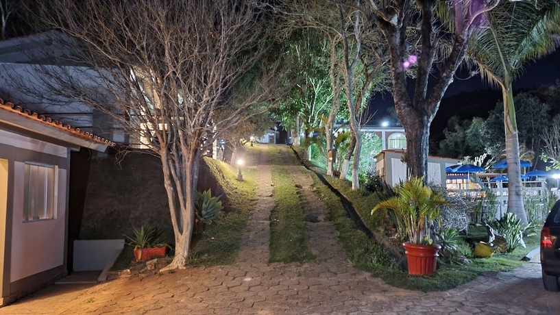 Imagen de los interiores del Hotel Chal&eacute;s Vila Da Serra. Foto 16
