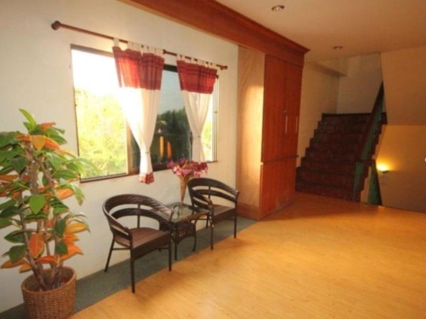 Imagen de los interiores del Hotel Chaleelay. Foto 6