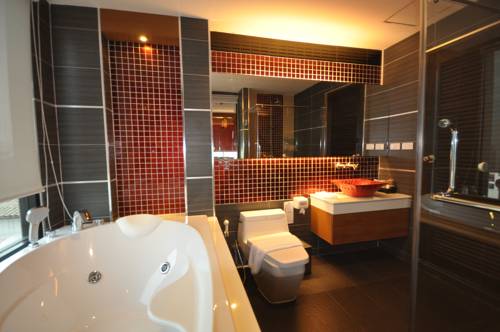 Imagen de la habitación del Hotel Chalelarn. Foto 13