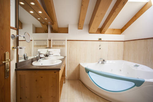 Imagen de la habitación del Hotel Chalet All'imperatore. Foto 7
