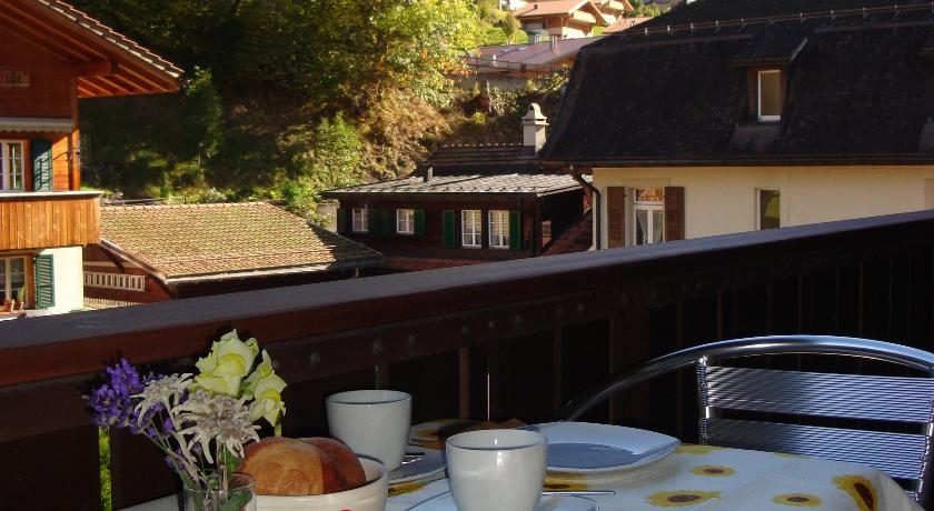 Imagen del bar/restaurante del Hotel Chalet Alpengl&uuml;hn. Foto 3