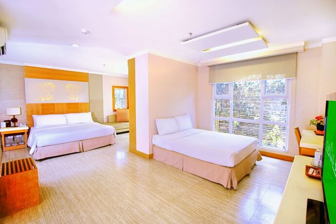 Imagen de la habitación del Hotel Chalet Baguio. Foto 20
