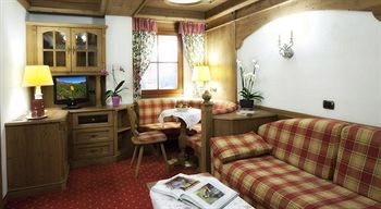 Imagen de la habitación del Hotel Chalet Barbara. Foto 4