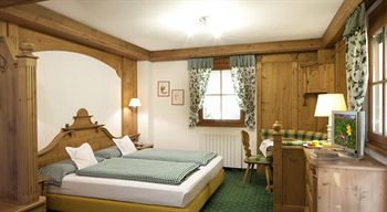 Imagen de los interiores del Hotel Chalet Barbara. Foto 11