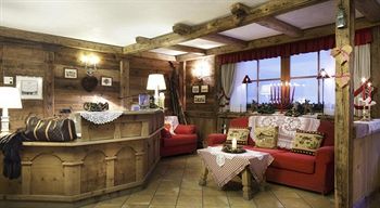 Imagen de los interiores del Hotel Chalet Barbara. Foto 14