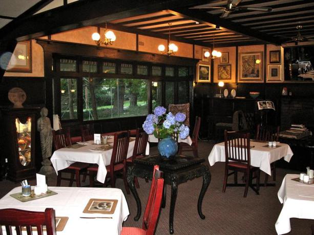 Imagen general del Hotel Chalet Blue Mountains. Foto 2