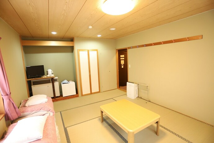 Imagen de la habitación del Hotel Chalet Burlap Furanui. Foto 15