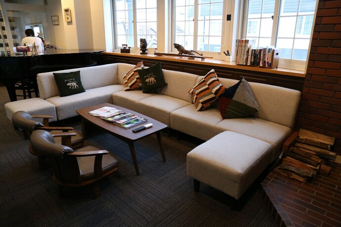 Imagen de los interiores del Hotel Chalet Burlap Furanui. Foto 32