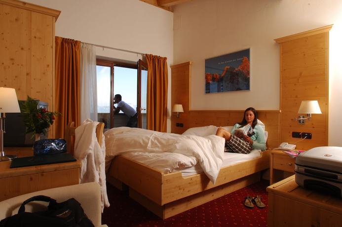 Imagen de la habitación del Hotel Chalet Caminetto. Foto 8