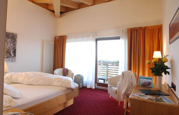 Imagen de la habitación del Hotel Chalet Caminetto. Foto 11