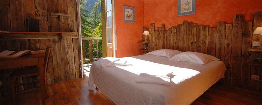 Imagen del bar/restaurante del Hotel Chalet D'ailefroide. Foto 1