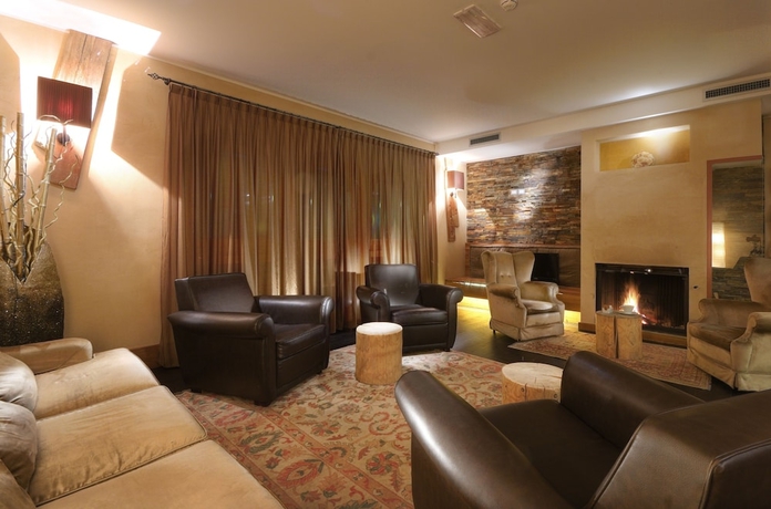 Imagen del bar/restaurante del Hotel Chalet Del Brenta. Foto 2