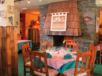 Imagen de los interiores del Hotel Chalet Du Bois. Foto 4