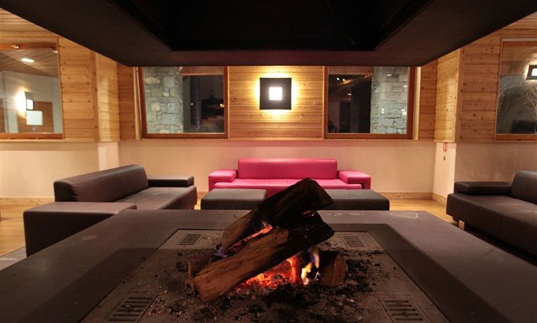 Imagen de los interiores del Hotel Chalet Du Mont Vallon Spa Resort. Foto 26