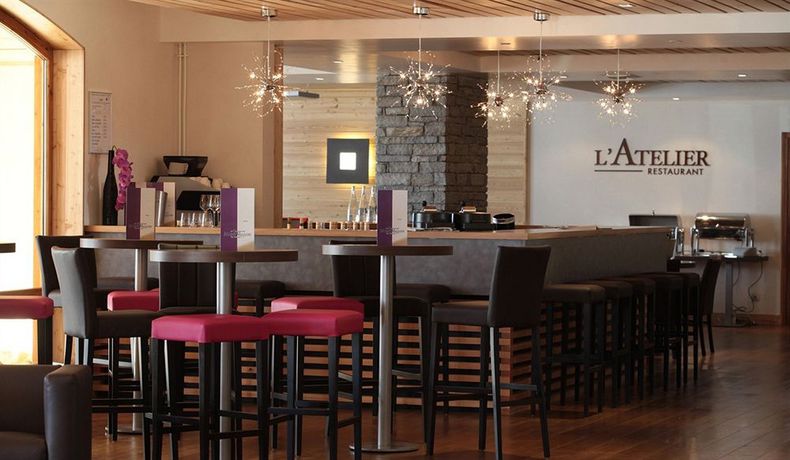 Imagen del bar/restaurante del Hotel Chalet Du Mont Vallon Spa Resort. Foto 4