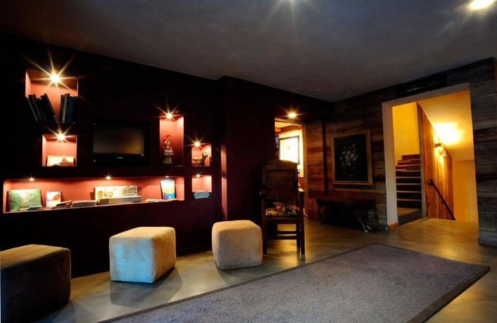 Imagen de los interiores del Hotel Chalet Eden. Foto 19