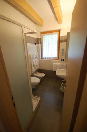 Imagen de la habitación del Hotel Chalet Fiocco Di Neve. Foto 8