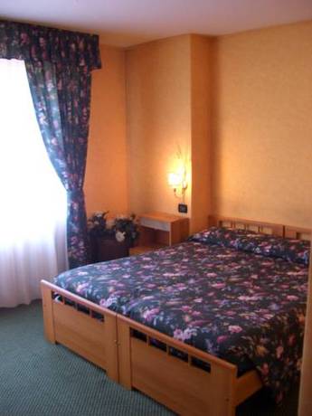 Imagen de la habitación del Hotel Chalet Fiocco Di Neve. Foto 12