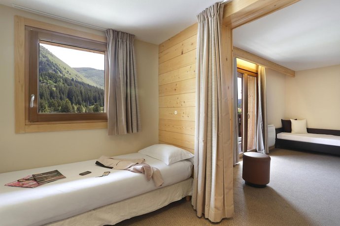 Imagen de la habitación del Hotel Chalet H&ocirc;tel Vacca Park. Foto 2