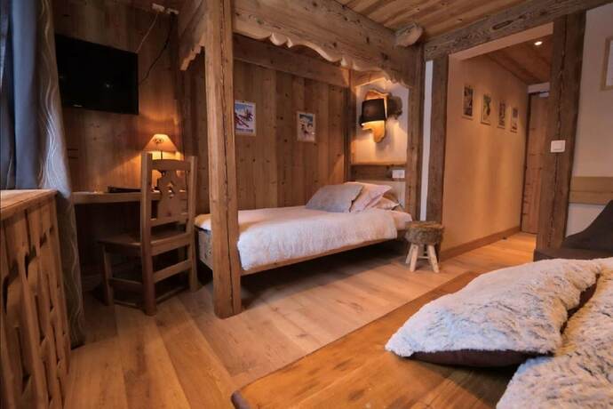 Imagen de la habitación del Hotel Chalet H&ocirc;tel du Mont Charvin. Foto 17
