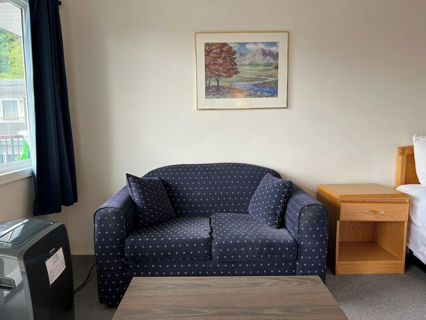 Imagen general del Hotel Chalet Inn, Kitimat. Foto 1