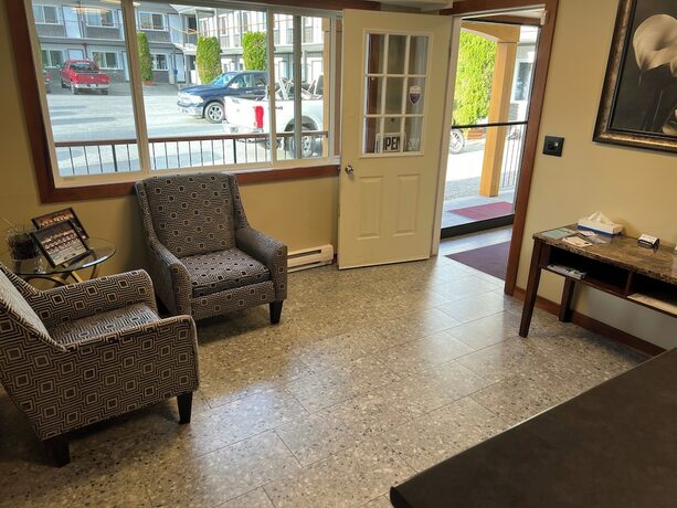 Imagen general del Hotel Chalet Inn, Kitimat. Foto 6