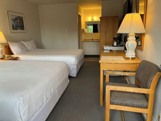 Imagen de la habitación del Hotel Chalet Inn, Kitimat. Foto 14