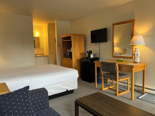 Imagen de la habitación del Hotel Chalet Inn, Kitimat. Foto 19