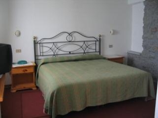 Imagen de la habitación del Hotel Chalet Joli. Foto 4