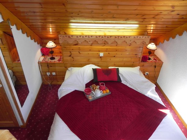 Imagen de los exteriores del Hotel Chalet L'ecureuil. Foto 11