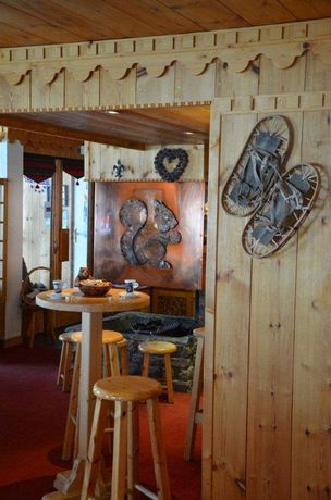 Imagen del bar/restaurante del Hotel Chalet L'ecureuil. Foto 6