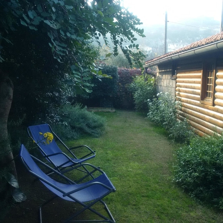 Imagen de los exteriores del Hotel Chalet Lidia. Foto 7