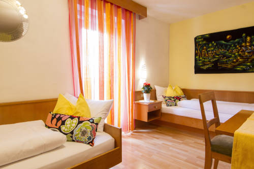 Imagen de la habitación del Hotel Chalet Madrisa. Foto 12