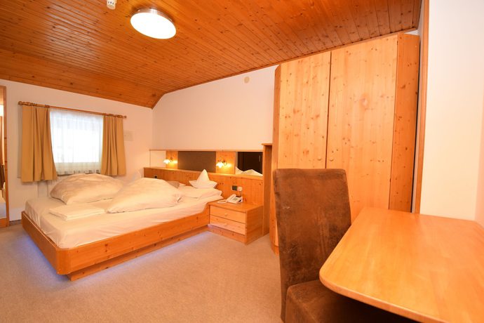 Imagen de la habitación del Hotel Chalet Olympia. Foto 10