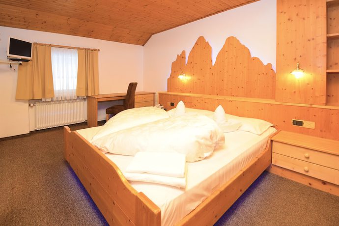 Imagen de la habitación del Hotel Chalet Olympia. Foto 16