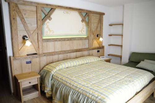 Imagen de la habitación del Hotel Chalet Piereni. Foto 4