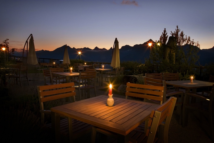 Imagen del bar/restaurante del Hotel Chalet Royal. Foto 8