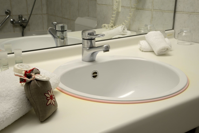 Imagen de la habitación del Hotel Chalet Royal. Foto 14