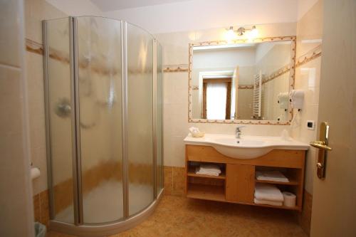 Imagen de la habitación del Hotel Chalet Sas Morin. Foto 9