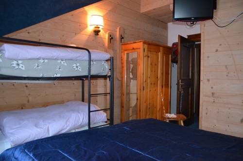 Imagen de la habitación del Hotel Chalet Valeruz. Foto 8