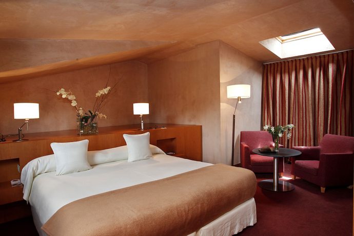 Imagen de la habitación del Hotel Chalet del Golf. Foto 6