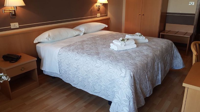 Imagen de la habitación del Hotel Chalet del Lago. Foto 3